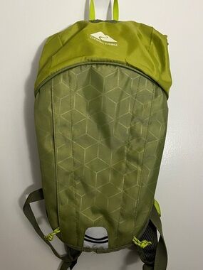 Ozark Trail Lime Green Backpack (fits water blatter)